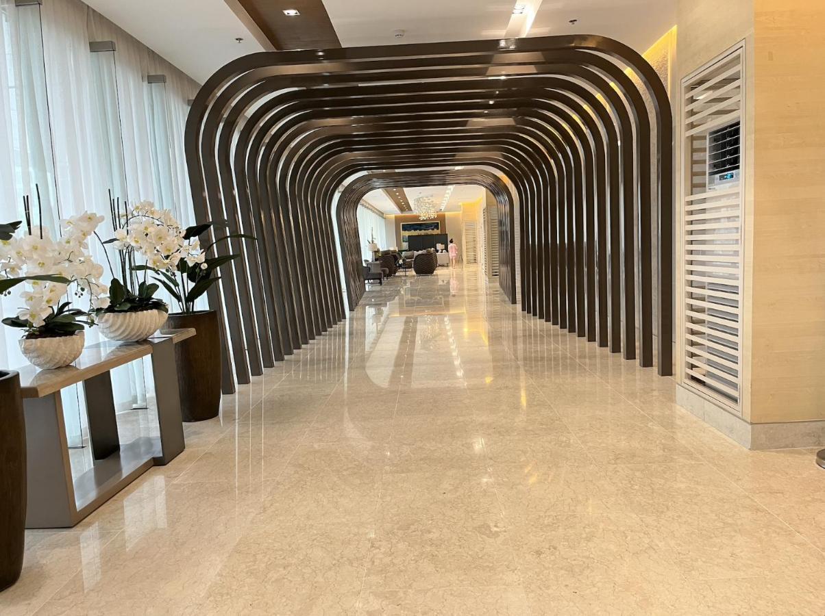 Shore 3 Residences, Tower 1 Mall Of Asia Complex, Pasay City, Metro Mania Манила Экстерьер фото